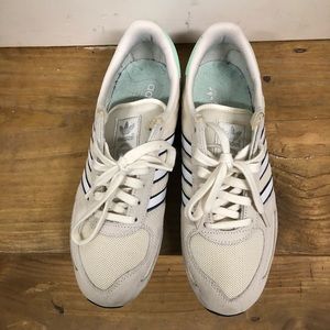 Adidas Classic Trainers Mint